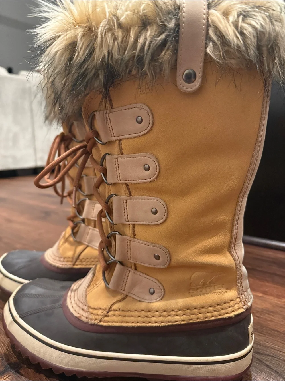 Sorel Women's Tan and Brown Lace-Up Winter Boot with Faux Fur Cuff
